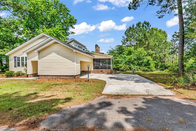 1300 Elizabeth St., North Myrtle Beach, SC 29582