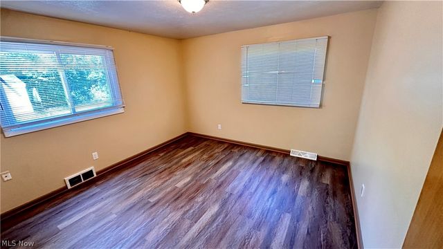 1434 E 222nd Street, Euclid, OH 44117
