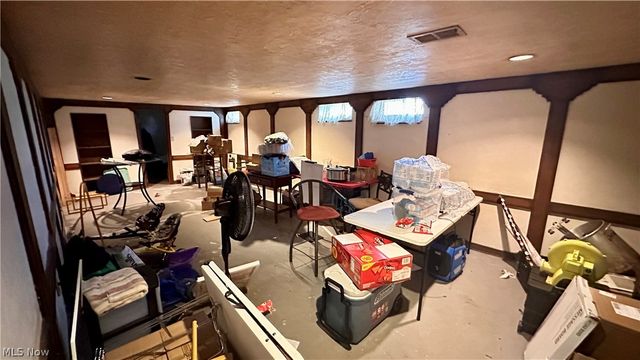 1434 E 222nd Street, Euclid, OH 44117