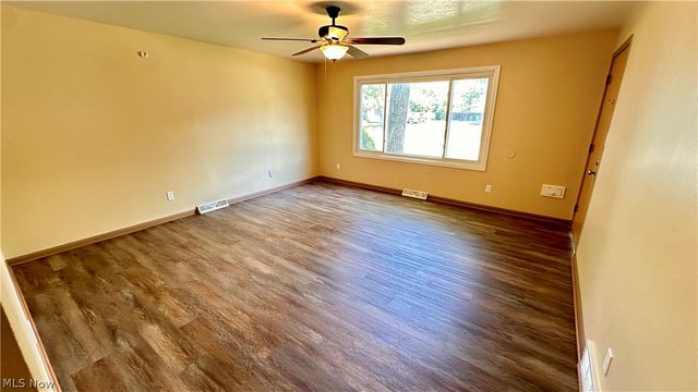 1434 E 222nd Street, Euclid, OH 44117