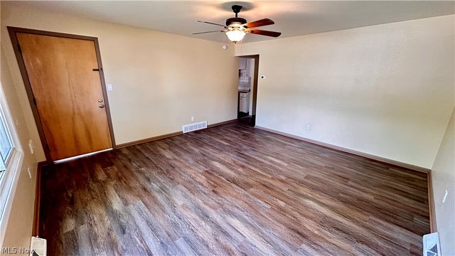1434 E 222nd Street, Euclid, OH 44117