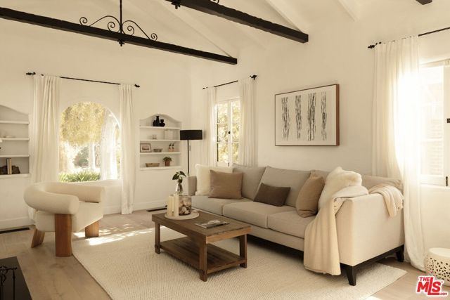 1501 New York Drive, Altadena, CA 91001