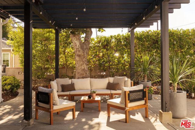 1501 New York Drive, Altadena, CA 91001