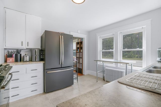 1894 Fall River Avenue, Seekonk, MA 02771