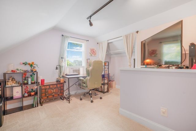 1894 Fall River Avenue, Seekonk, MA 02771