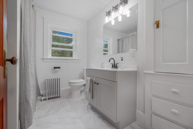1894 Fall River Avenue, Seekonk, MA 02771