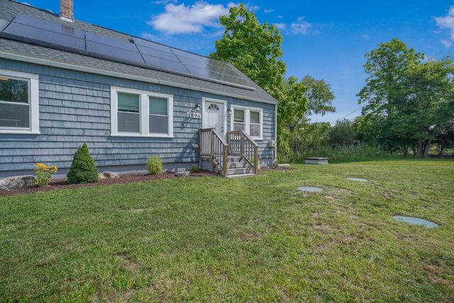1894 Fall River Avenue, Seekonk, MA 02771
