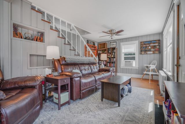 1894 Fall River Avenue, Seekonk, MA 02771