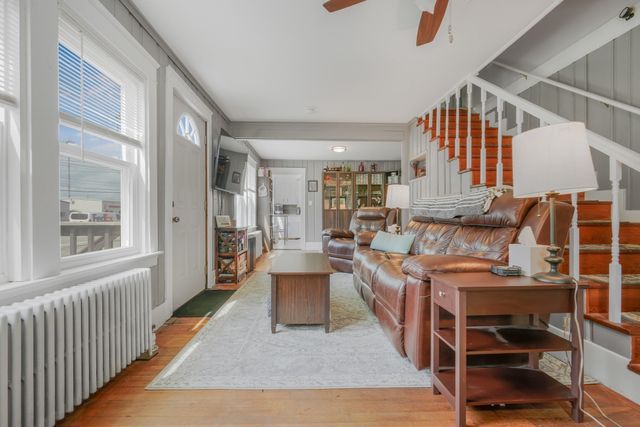 1894 Fall River Avenue, Seekonk, MA 02771