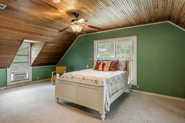 1940 S Washington Street, Siloam Springs, AR 72761