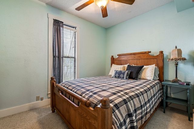 1940 S Washington Street, Siloam Springs, AR 72761