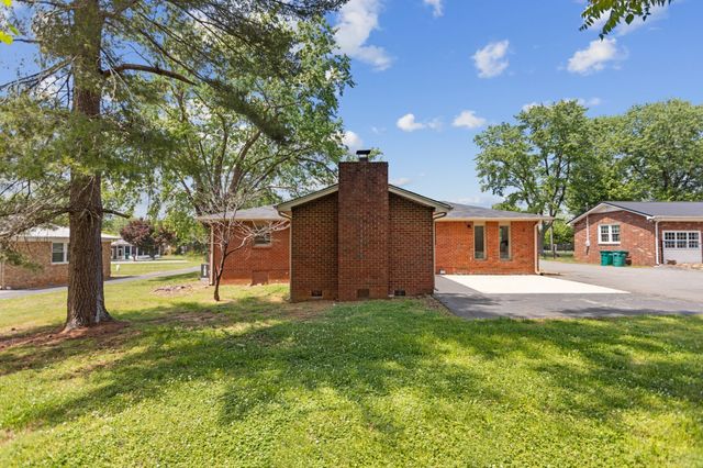 128 Bel Aire Dr, Winchester, TN 37398