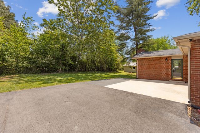 128 Bel Aire Dr, Winchester, TN 37398