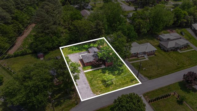 128 Bel Aire Dr, Winchester, TN 37398