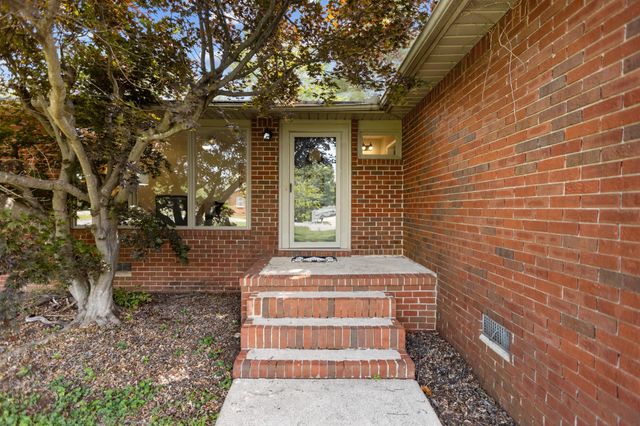 128 Bel Aire Dr, Winchester, TN 37398