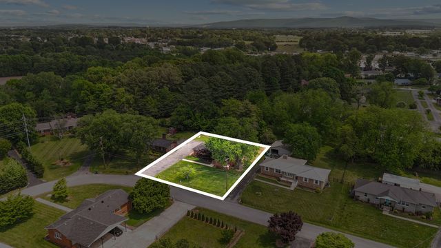 128 Bel Aire Dr, Winchester, TN 37398