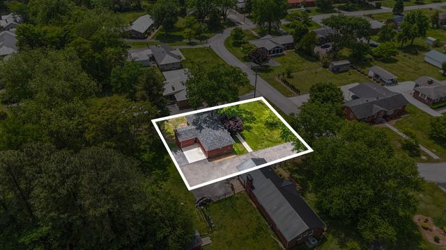 128 Bel Aire Dr, Winchester, TN 37398