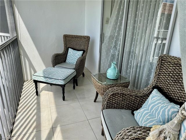 1666 Osprey AVE 203, Naples, FL 34102