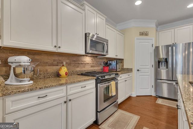 306 Whispering Pines Way, Griffin, GA 30223