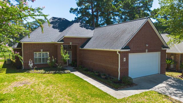 8 Alba Road, Montgomery, TX 77356