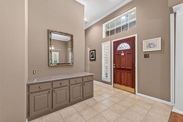 8 Alba Road, Montgomery, TX 77356
