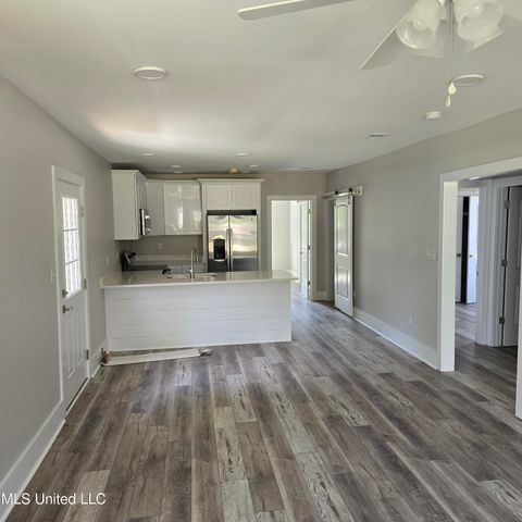 246 Bohn Street, Biloxi, MS 39530