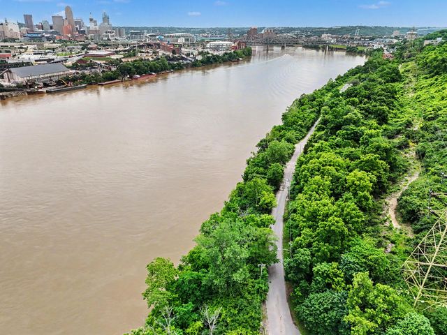 103 River Road, Covington, KY 41016