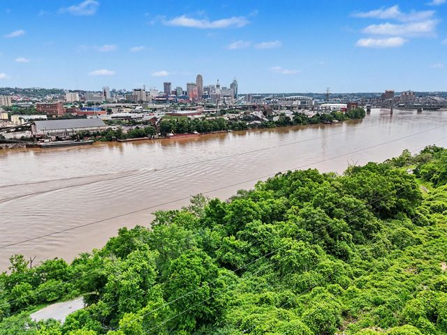 103 River Road, Covington, KY 41016