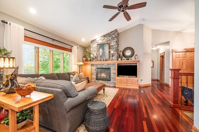 14951 Furman Street NE, Columbus, MN 55025