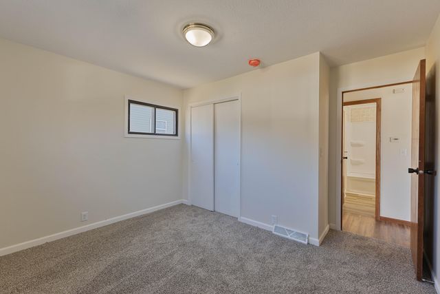 35 OPAL Drive, Council Bluffs, IA 51503