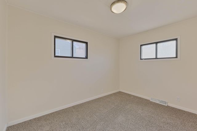 35 OPAL Drive, Council Bluffs, IA 51503