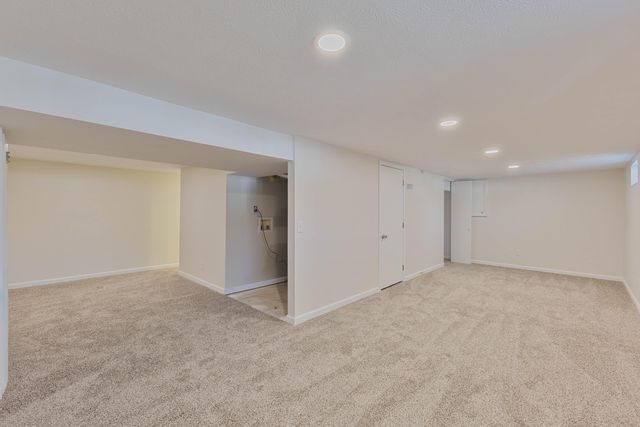 35 OPAL Drive, Council Bluffs, IA 51503