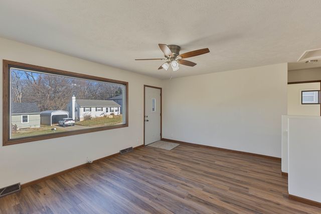 35 OPAL Drive, Council Bluffs, IA 51503