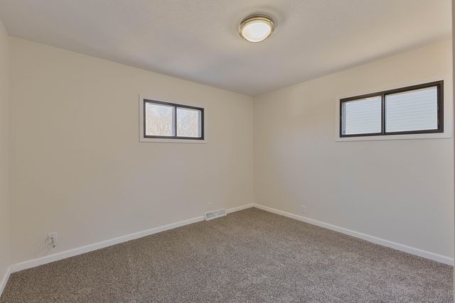 35 OPAL Drive, Council Bluffs, IA 51503