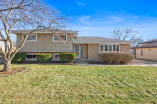 513 S Princeton Avenue, Itasca, IL 60143