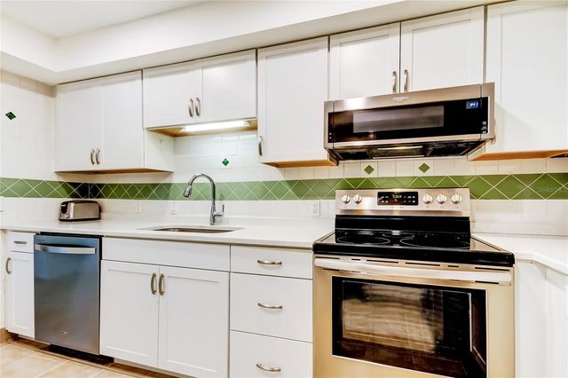 255 DOLPHIN PT POINT 603, Clearwater Beach, FL 33767