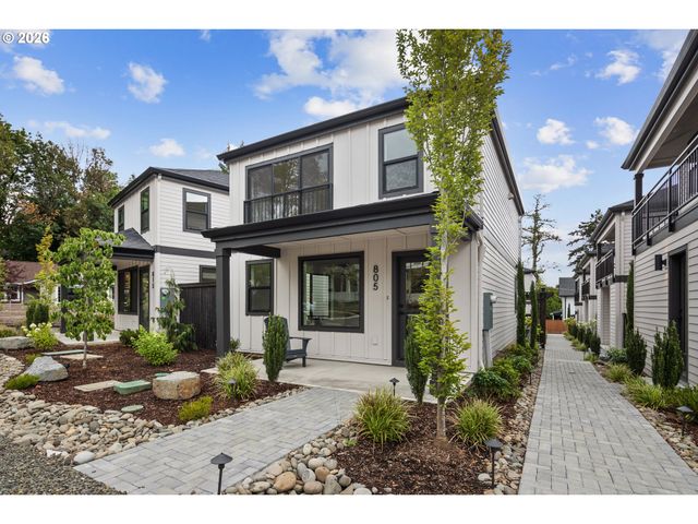 805 3rd St, Lake Oswego, OR 97034