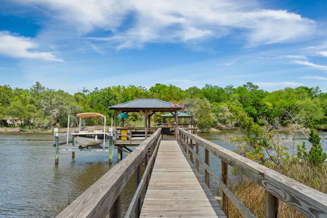 4385 Ten Shillings Way, Hollywood, SC 29470