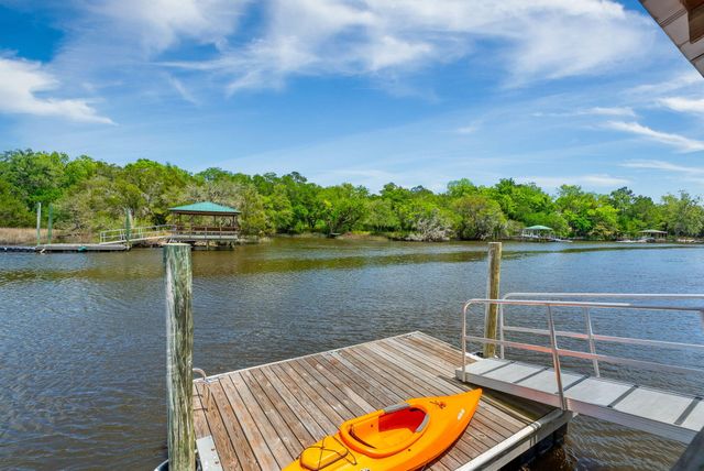 4385 Ten Shillings Way, Hollywood, SC 29470
