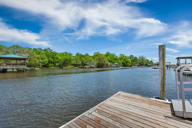 4385 Ten Shillings Way, Hollywood, SC 29470