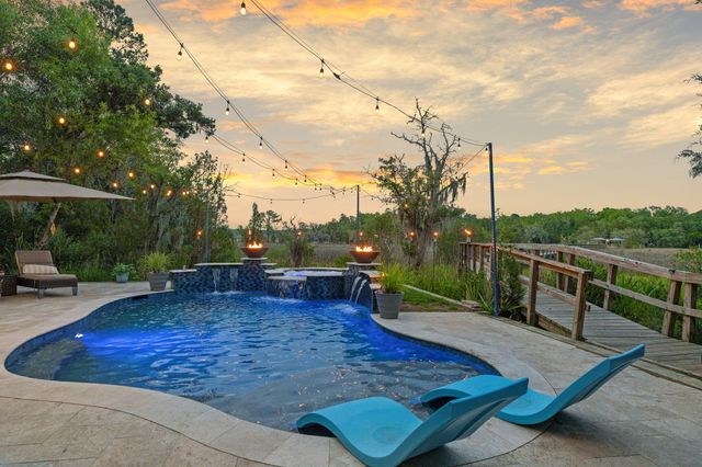4385 Ten Shillings Way, Hollywood, SC 29470
