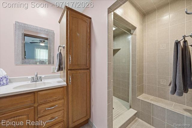 555 E Square Lake Road, Troy, MI 48085