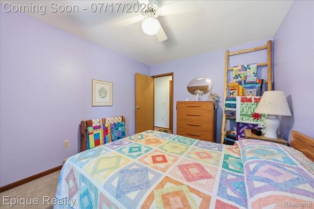 555 E Square Lake Road, Troy, MI 48085