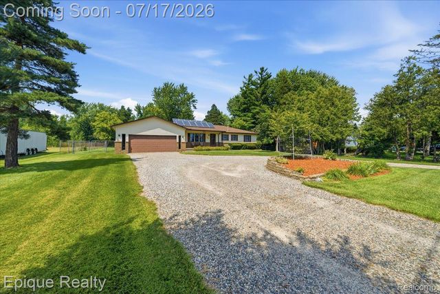 555 E Square Lake Road, Troy, MI 48085