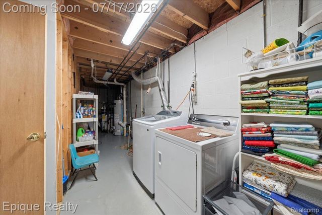 555 E Square Lake Road, Troy, MI 48085