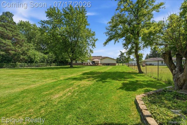 555 E Square Lake Road, Troy, MI 48085