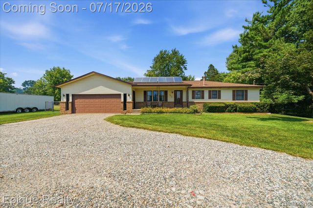 555 E Square Lake Road, Troy, MI 48085