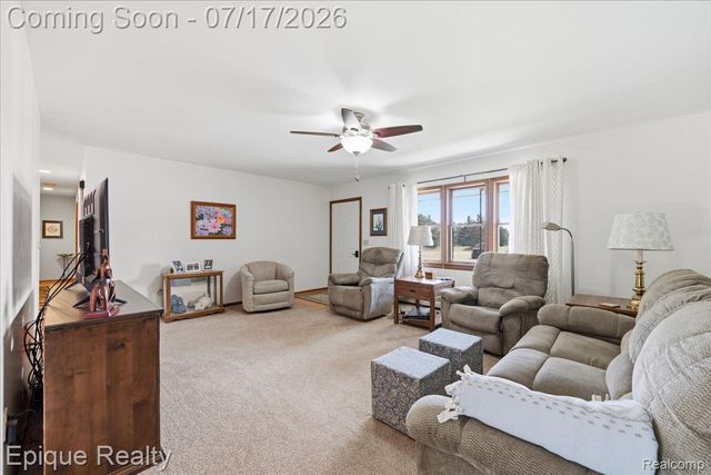 555 E Square Lake Road, Troy, MI 48085