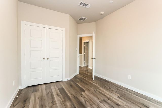 357 N Centro Circle, Shenandoah, TX 77385