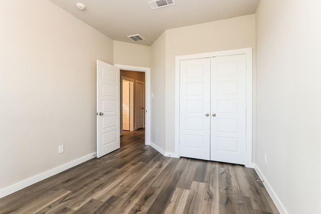 357 N Centro Circle, Shenandoah, TX 77385